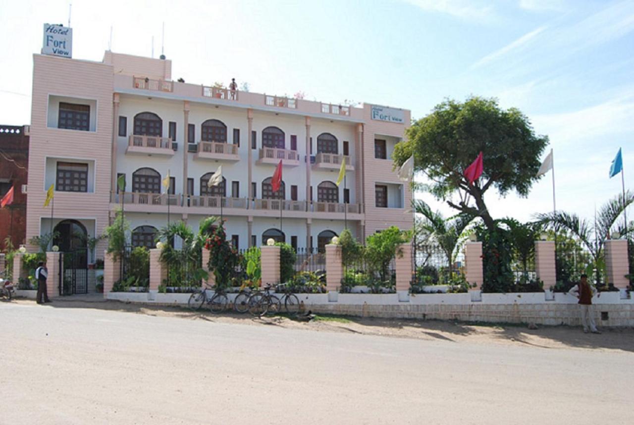 Hotel Fort View Tikamgarh エクステリア 写真